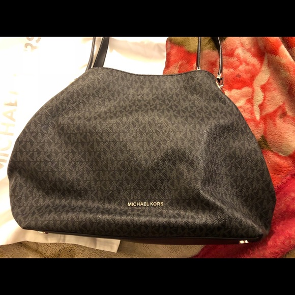 Michael Kors bag barely used SOLD - Picture 2 of 8